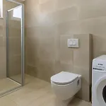 Sea View Luxury Apartman *