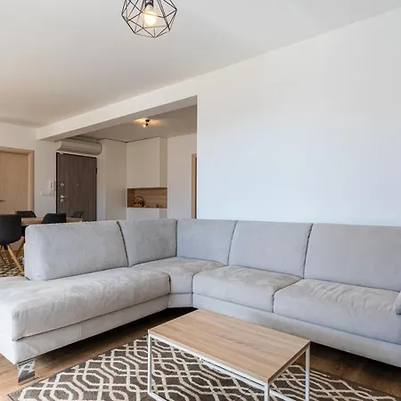 Sea View Luxury Apartment