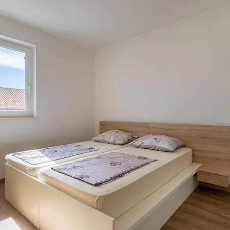 Sea View Luxury Apartment Cres