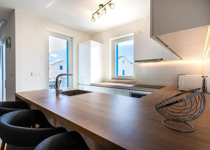 Apartment Sea View Luxury Cres