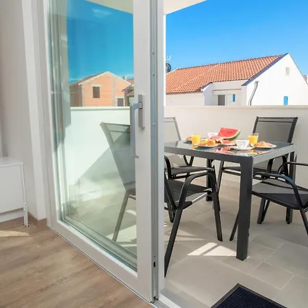 Sea View Luxury Διαμέρισμα *